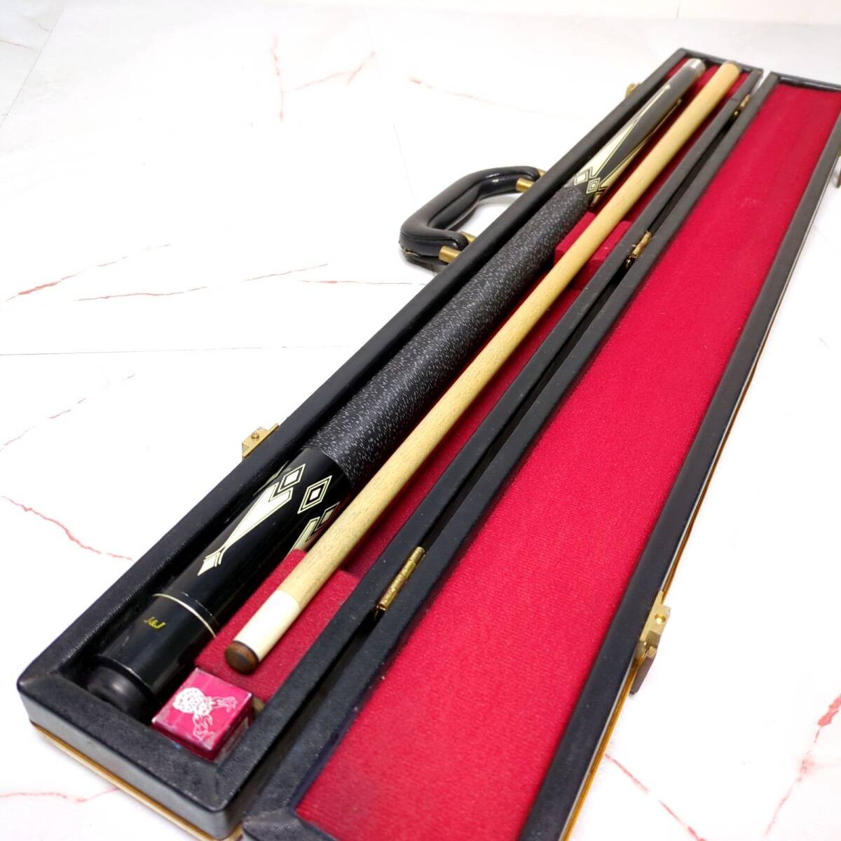 J&J ビリヤード キュー ケース付き 中古良品 ビリヤードキュー スポーツ 趣味 練習 試合用 cue stick ケース付 バット シャフト セット拍卖