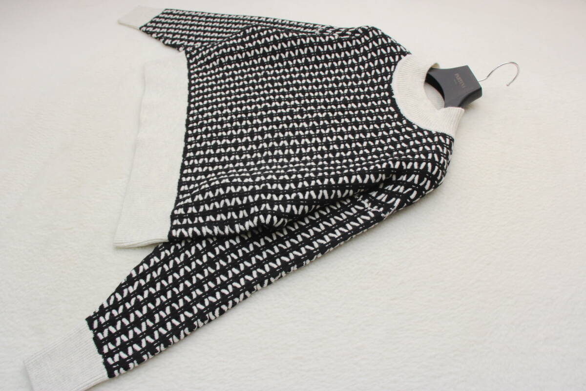 6025 新品 交差編みバイカラーニットプルオーバー 定価¥10,450税込み拍卖