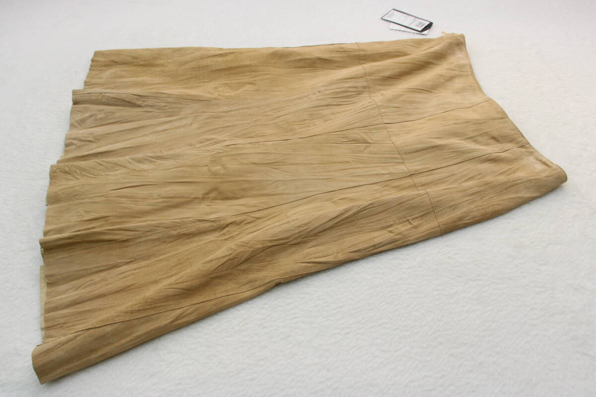 6059 新品タグ付き 高級本革レザースカート ベージュ13号拍卖