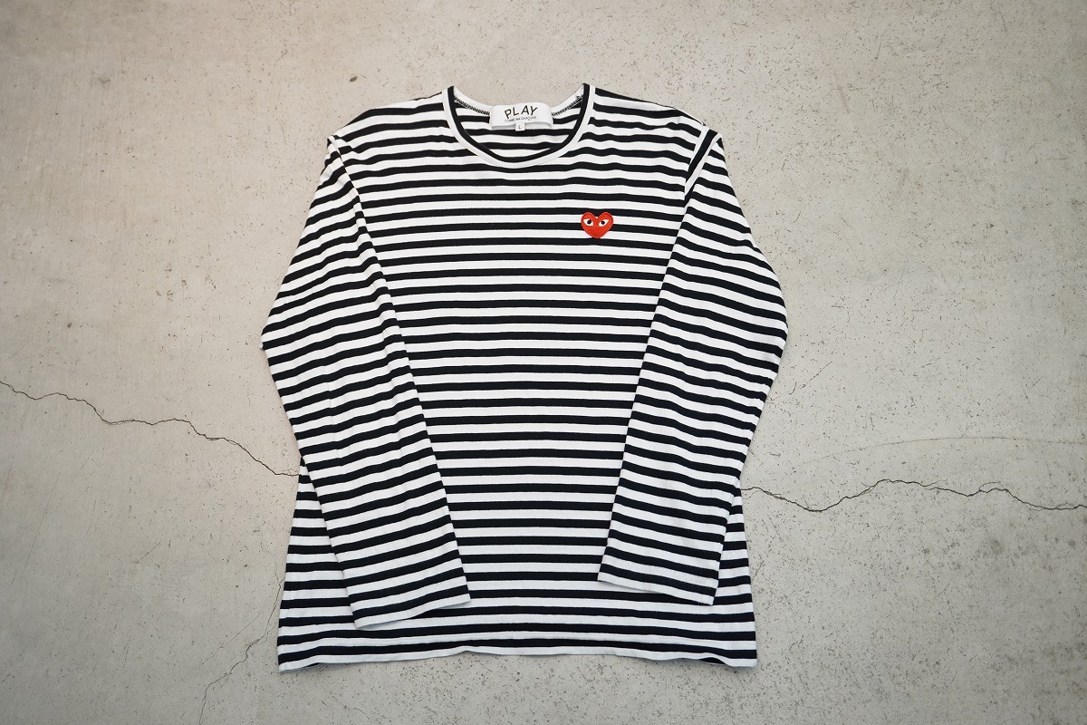 国内正規 美品 PLAY COMME des GARCONS プレイ コムデギャルソン RED EMBLEM RED HEART ボーダー 長袖 Tシャツ AX-T164 AD2024 1022P♪拍卖