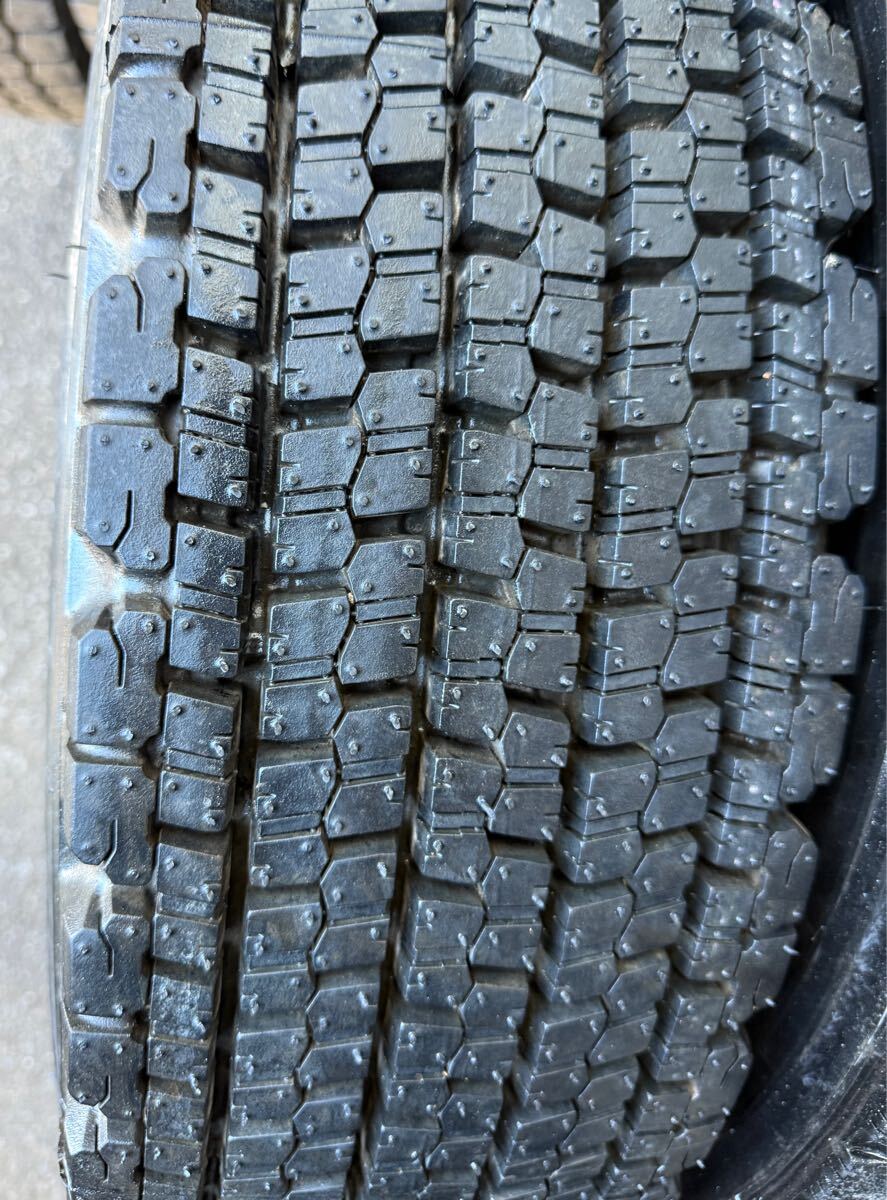スタッドレス ブリヂストン BRIDGESTONE W900 225/80R17.5 123/122L 2018年製 イボ付き 新品同じ 1本拍卖