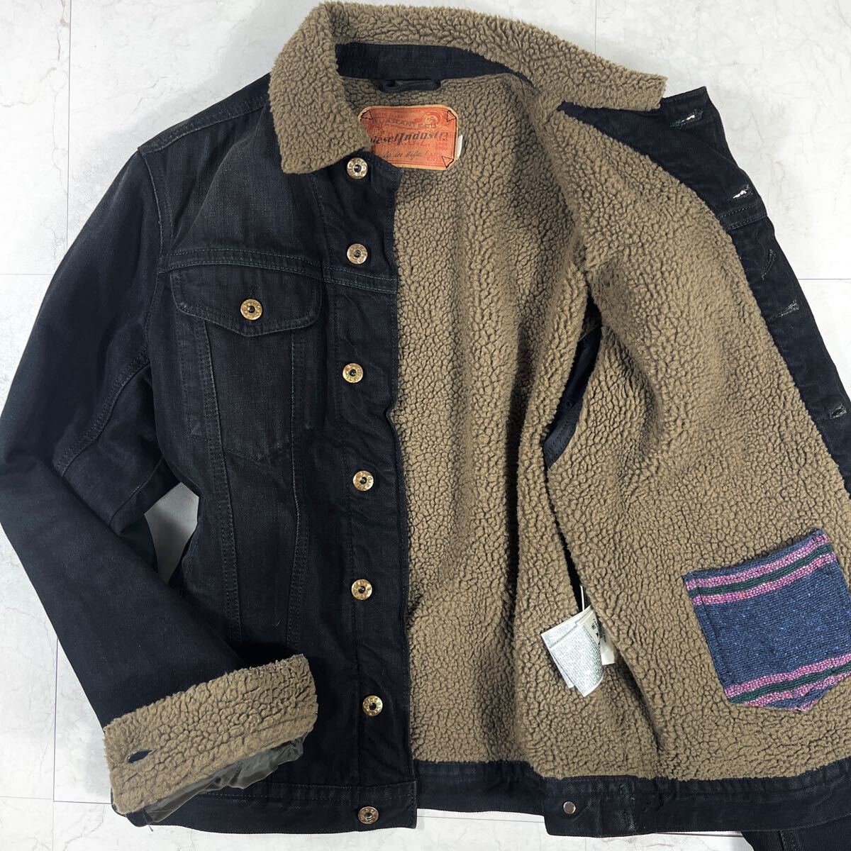 極美品 DIESEL デニムジャケット ボア ブルゾン ジャケット フェード加工 ウォッシュ加工 中綿 刻印ボタン ブラック ディーゼル L相当拍卖