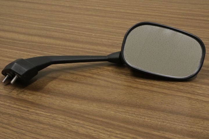 右側 純正 YAMAHA FZ-1 FZ1 ミラー 後方 鏡 FAZER ヤマハ フェザー FZ1-S バイク 純正品 正規 REAR VIEW MIRROR ASSY RIGHT 3C3-26290-00拍卖