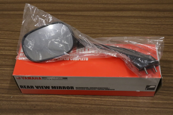 左側 純正 YAMAHA FZ-1 FZ1 ミラー 後方 鏡 FAZER ヤマハ フェザー FZ1-S バイク 純正品 正規 REAR VIEW MIRROR ASSY LEFT 3C3-26280-00拍卖