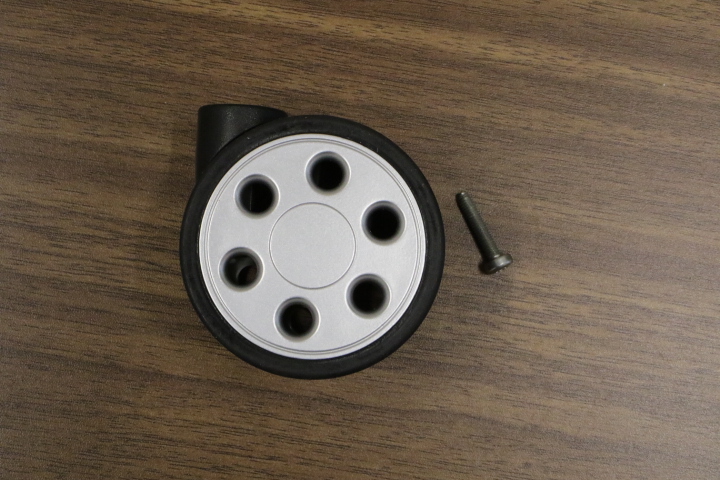 純正 リモワ RIMOWA マルチホイール キャスター 車輪 純正品 正規品 部品 タイヤ スーツケース パーツ 拍卖