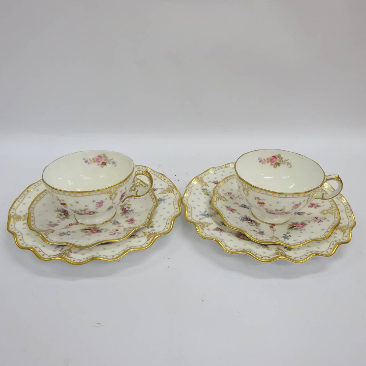 ロイヤルクラウンダービー ロイヤルアントワネット カップ&ソーサー ケーキ皿 計6点 食器 インテリア 80サイズ発送 K-4222658-157-mrrz2拍卖