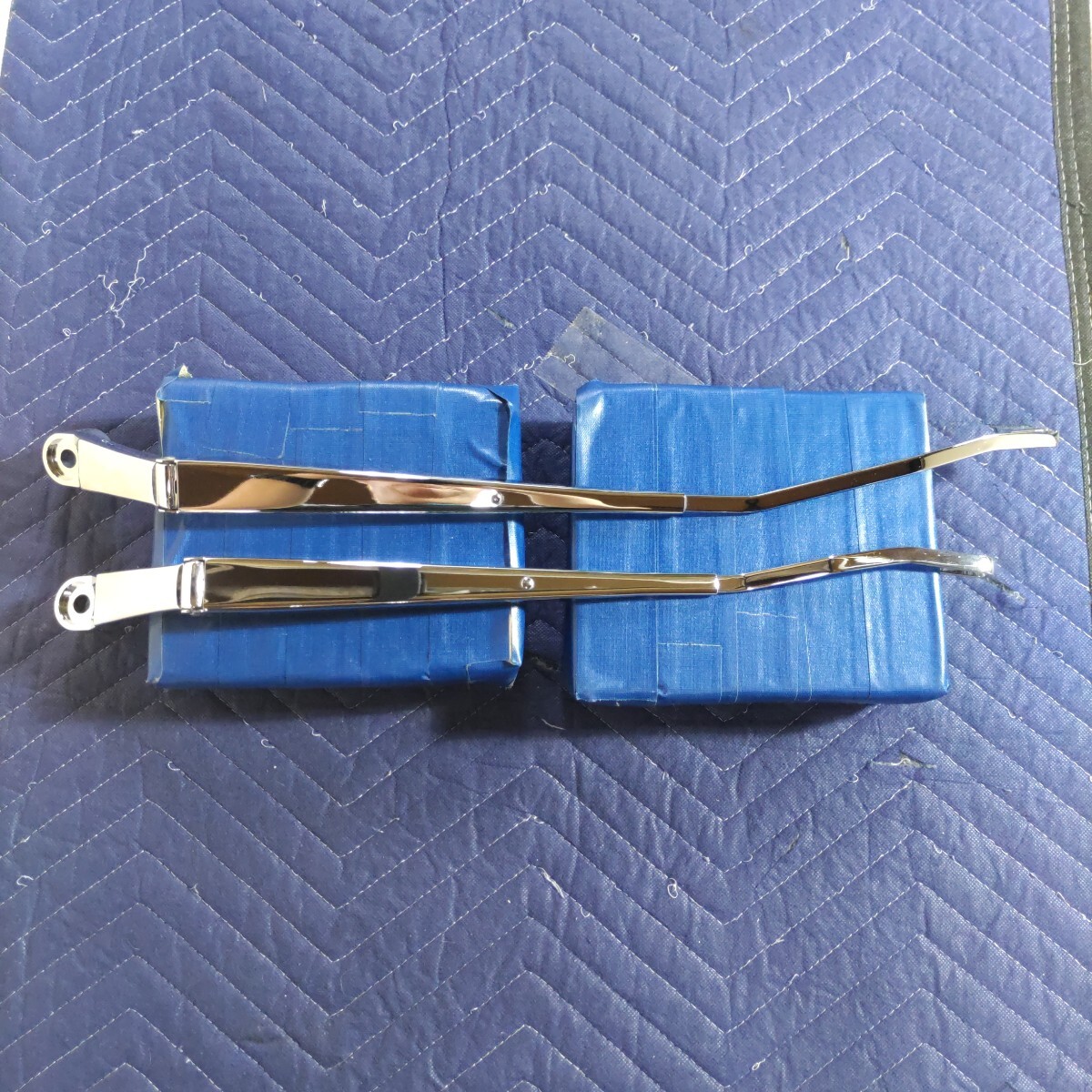 激レア 廃盤 希少 当時物 車種不明 メッキワイパーアームブレード (運転席側/助手席側) 未使用品 左右セット No.2拍卖