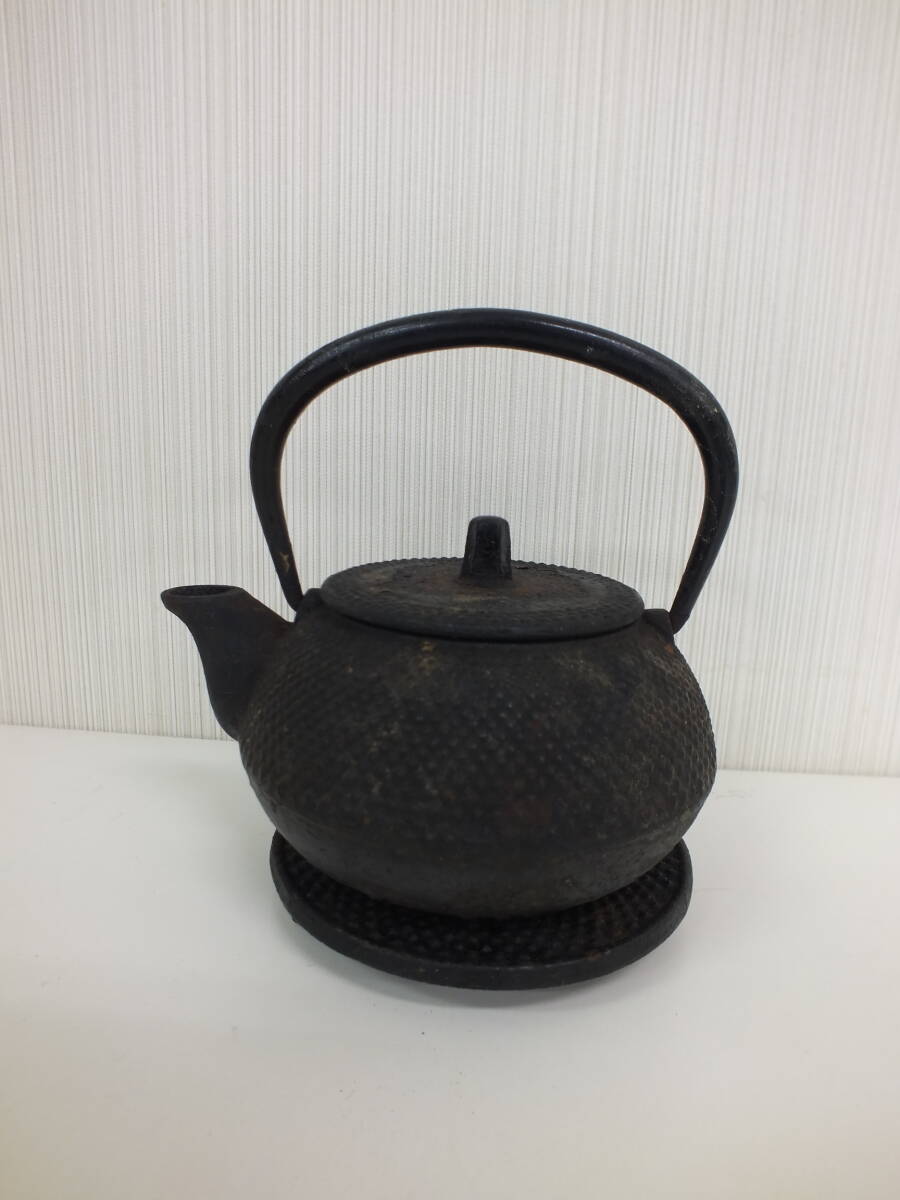 南部鉄器 急須 瓶敷 岩鋳 南部鉄瓶 鉄製 伝統工芸品 アラレ あられ模様 中古 現状品 激安1円スタート拍卖