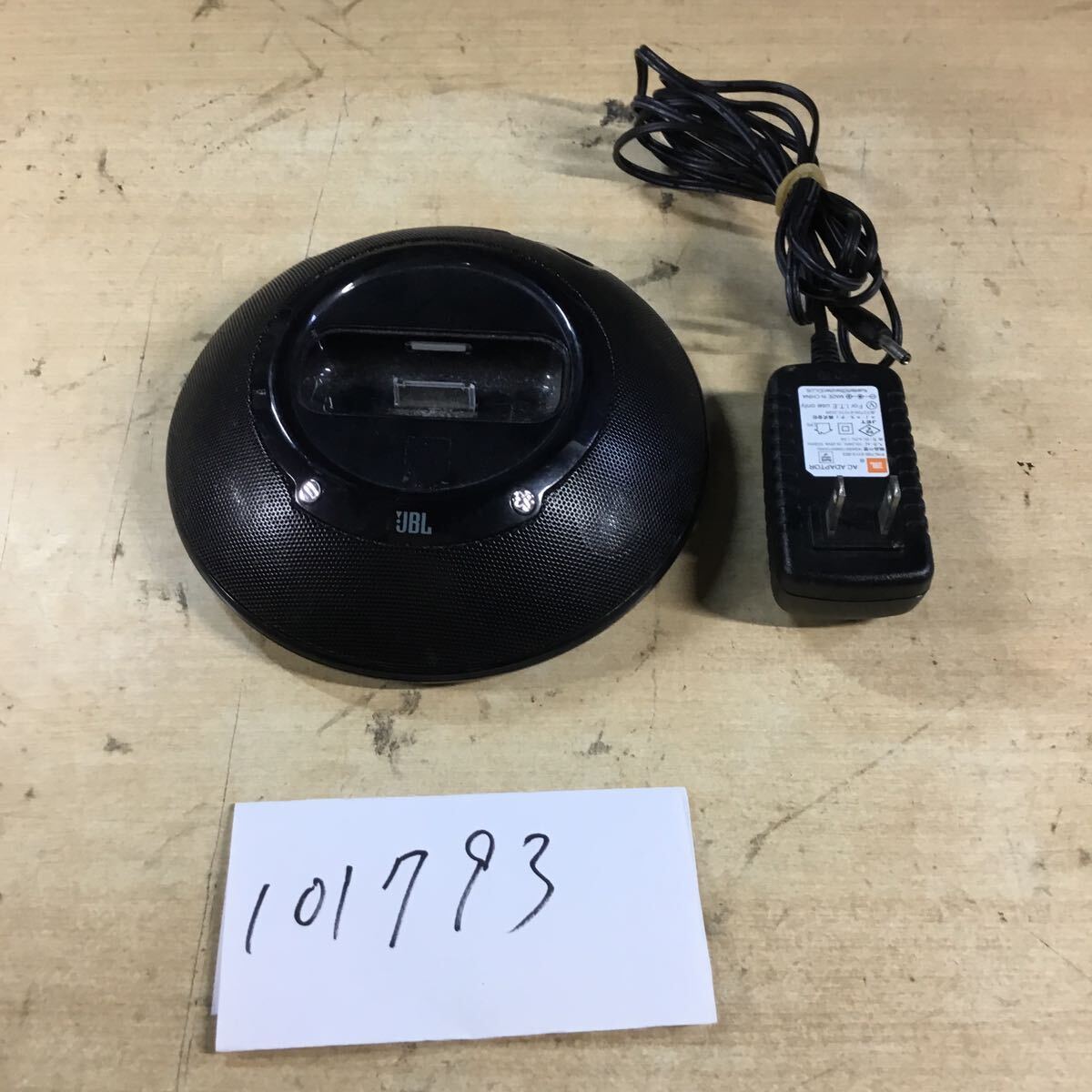 (101793C) B級中古品/JBL/ワイヤレススピーカー ブラック アダプター付 拍卖