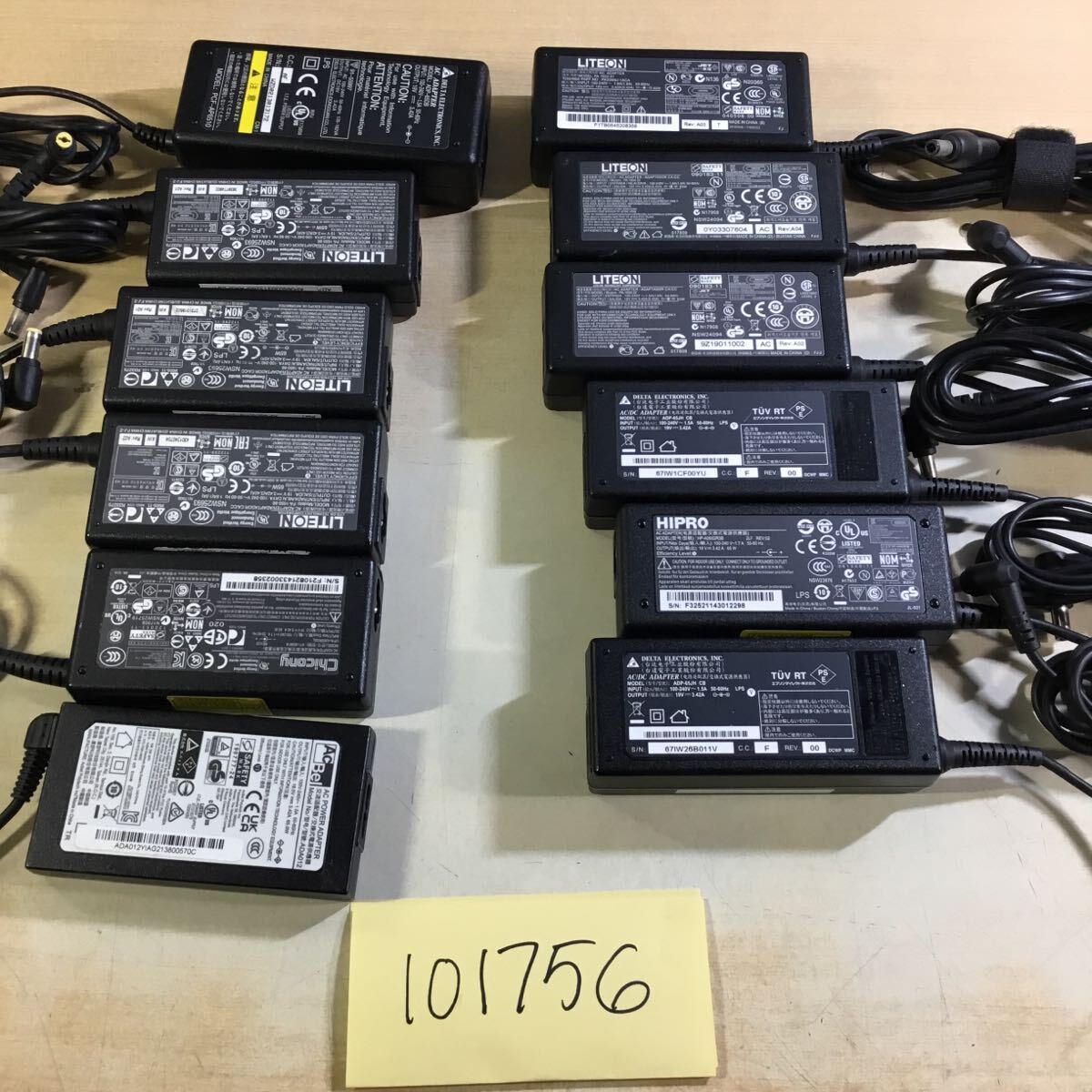 【送料無料】(101756E) 12個セット liteon/chicony/Delta色々他 AC Adapter 19V-3.42A 純正品 ミッキー/メガネケーブル付 中古品拍卖