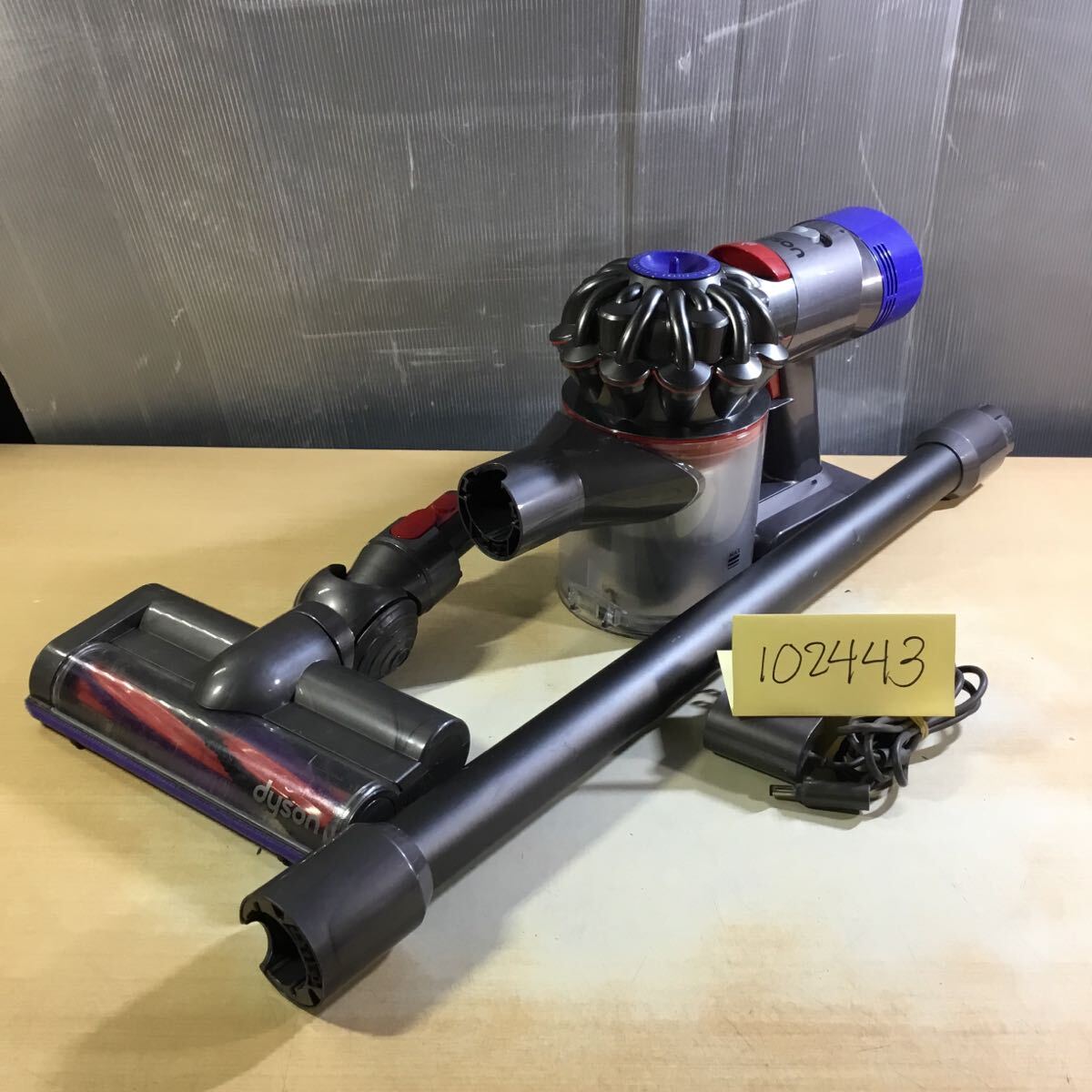 (102443G) dyson SV11 サイクロン式コードレスクリーナー 中古品拍卖