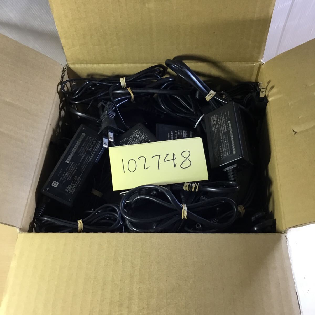 【送料無料】(102748F) 40個セット 12V/5V等 電気製品用 色々AC Adapter 純正品 ACアダプター 中古品拍卖