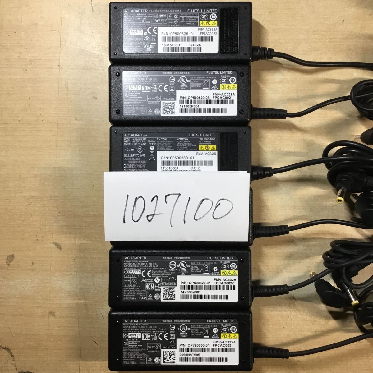 【送料無料】(1027100E) 6個セット 富士通 AC Adapter FMV-AC332Aなど 19V-3.42A 純正品 ACアダプター メガネケーブル付 中古品拍卖