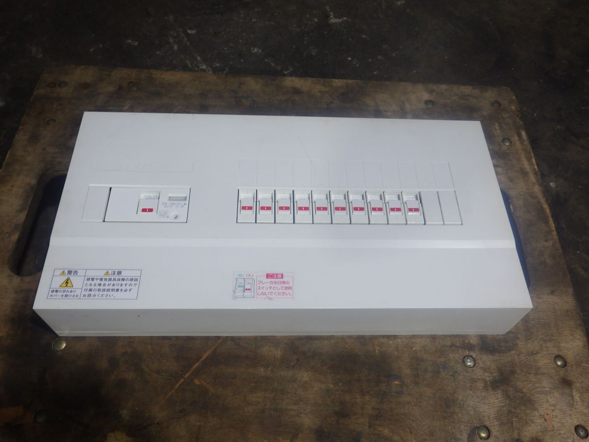 佐f3152▼ 未使用 パナソニック 住宅分電盤 BFG86102? 標準タイプ 10+2 主幹60A 小傷あり拍卖