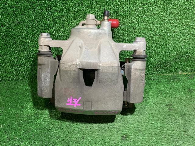 アクア DAA-NHP10 左Fキャリパー 47750-52280拍卖