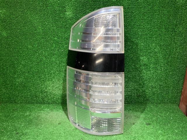 ヴォクシー DBA-AZR65G 左テールランプ 81561-28350拍卖
