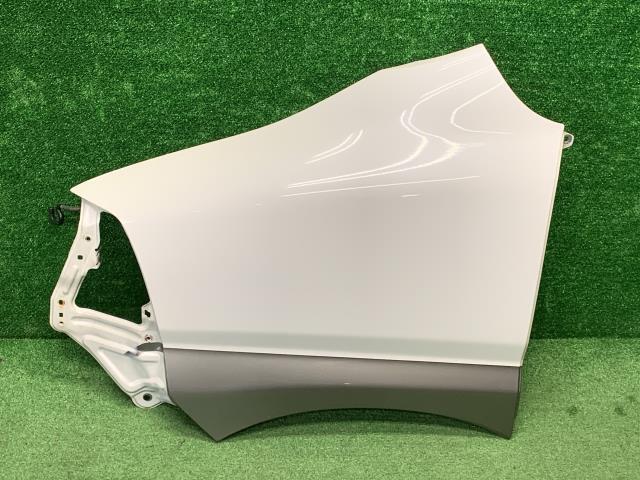 グランドハイエース KH-KCH16W 左Fフェンダー 53812-26040拍卖
