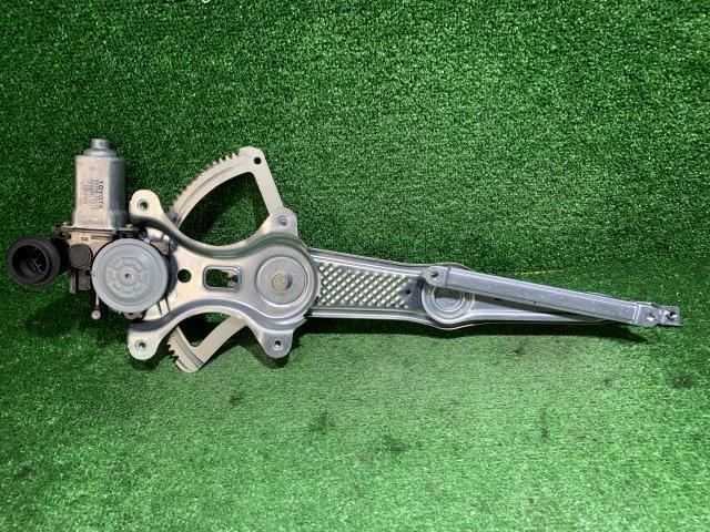 カローラ CBA-NZE121 右Fドアレギュレータ・モーター 85710-52110拍卖