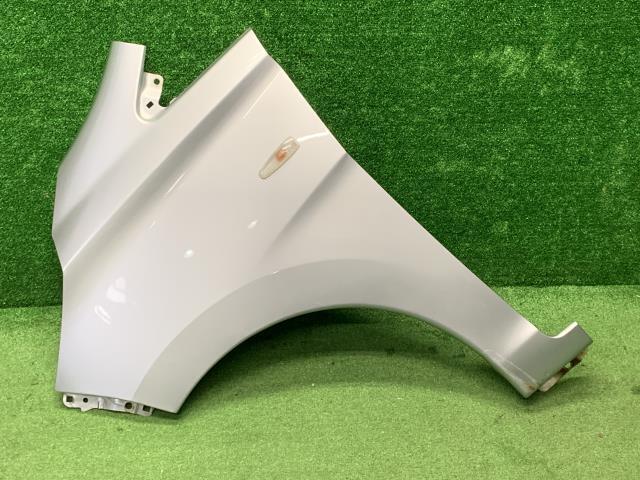 デイズ DBA-B21W 左Fフェンダー 63113-6A00F拍卖