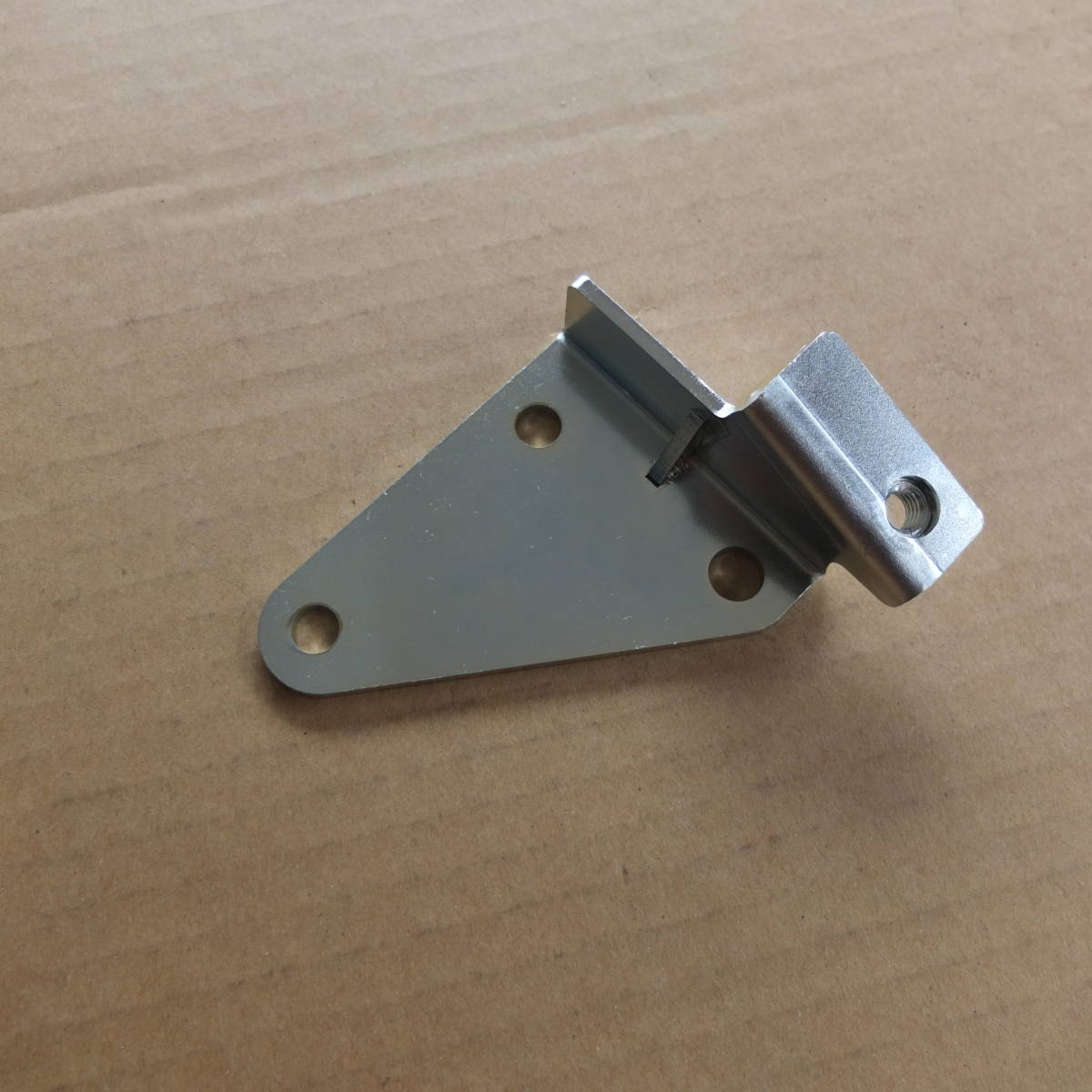 A/T用強化ブラケット(フロントパイプ~ギアBOX)拍卖