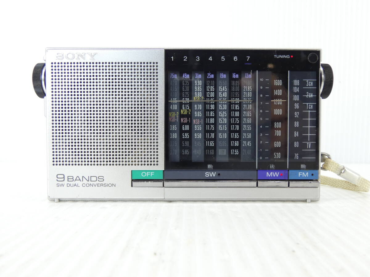 ★☆SONY ワイドFM対応 FM/SW/MWコンパクトラジオ ICF-4900 日本製 動作品 オマケ新品電池付き☆★拍卖