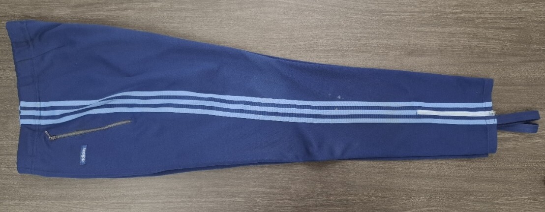 【貴重/1980年代/デサント製】adidas アディダス ジャージ ズボン 青 ブルー 水色 三本線 レトロ アンティーク サイズL拍卖