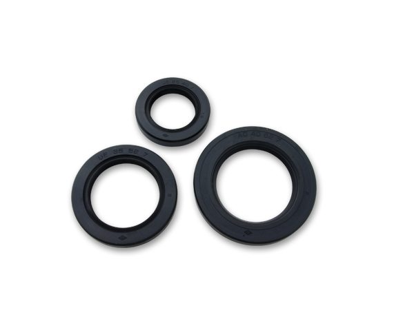 ■81-5042 77年~80年 KZ ホイールハブシールセット拍卖