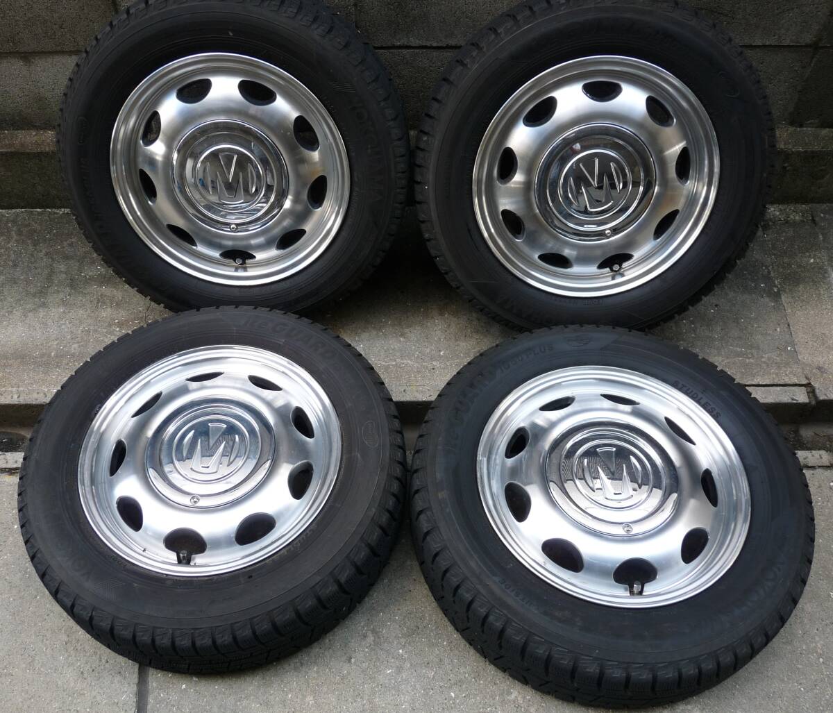 ヨコハマICE GUARD iG50PLUS175/65R14 82Q IG50 ホイールメーカー不明 フィアット500にて使用4穴マルチ 14インチ5J拍卖