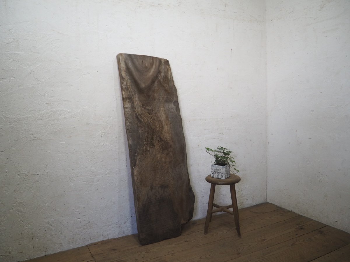 タP0284◆最大H136,5×W40~51×D5(cm)◆厚みのある大きい一枚板◆杉材 無垢材 天然木 木製 建材 素材 シート レトロL笹4拍卖