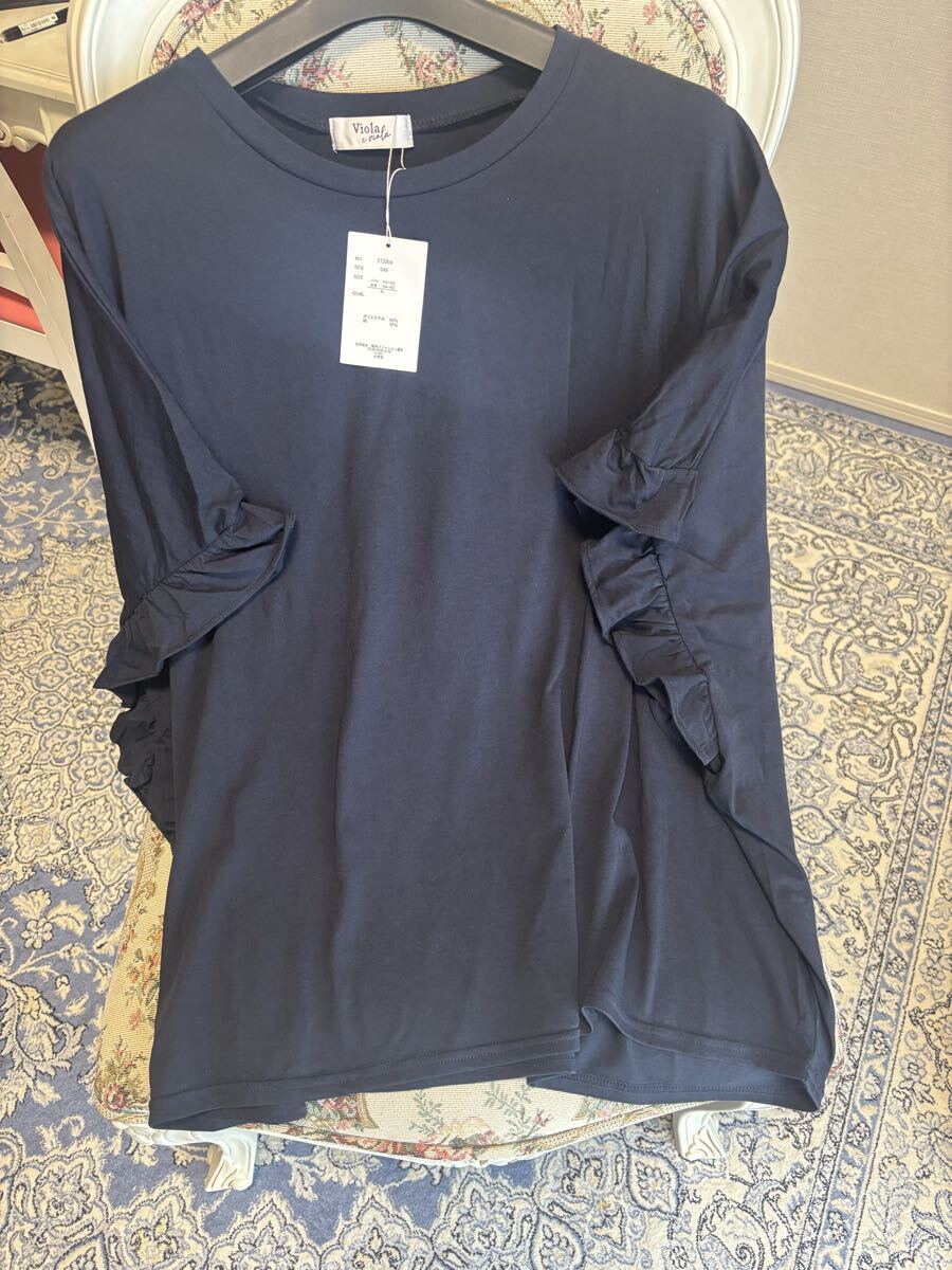 新品未使用タグ付き 5Lサイズ お袖フリル付き 半袖 Tシャツ カットソー おゃれ 大きい 即決あり拍卖