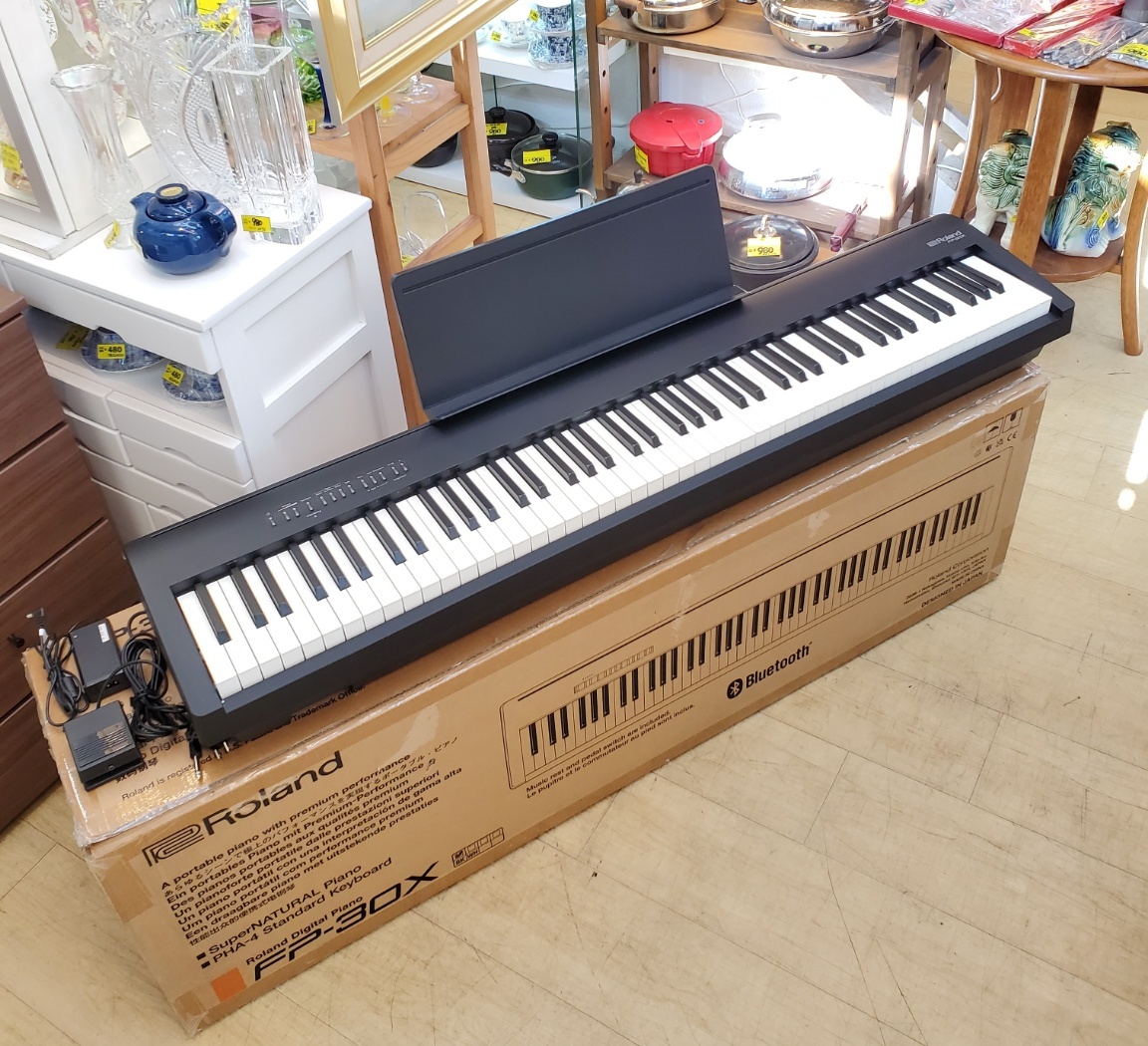 Roland ローランド FP-30X 電子ピアノ 88鍵盤 Bluetooth 2022年製 ペダル アダプター付き 鍵盤楽器 通電音出し確認済 動作品拍卖