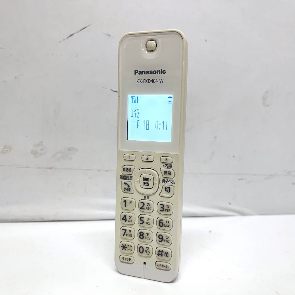 (志)【動作品】Panasonic/パナソニック コードレス増設子機 KX-FKD404-W ホワイト/WHITE KX-FAN57 バッテリー付 電話 (o)1011D拍卖