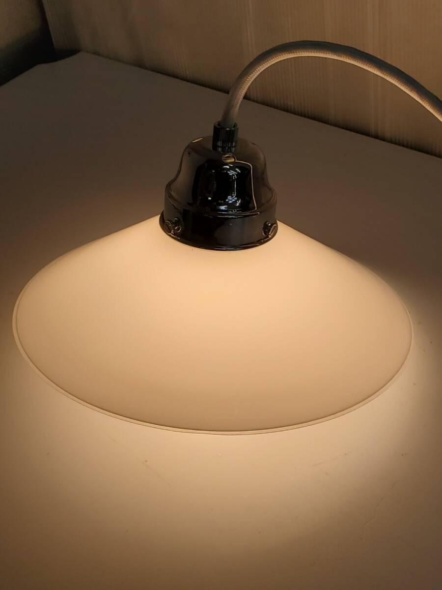 ガラスシェード ペンダントライト 乳白色 丸光商店 天井照明 レトロ ランプ インテリア 拍卖