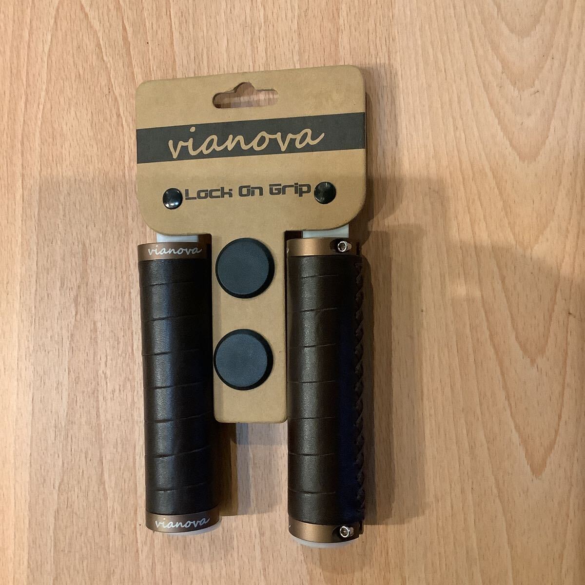 未使用 新品 グリップ ダークブラウン バーテープグリップ レザー 本革 ロング/ロング HL-G220 カスタム φ22.2 一般車 クロスバイク拍卖