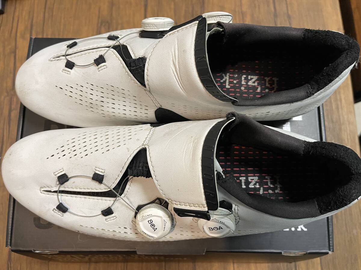 フィジークのインフィニートR1ビンディングシューズ拍卖