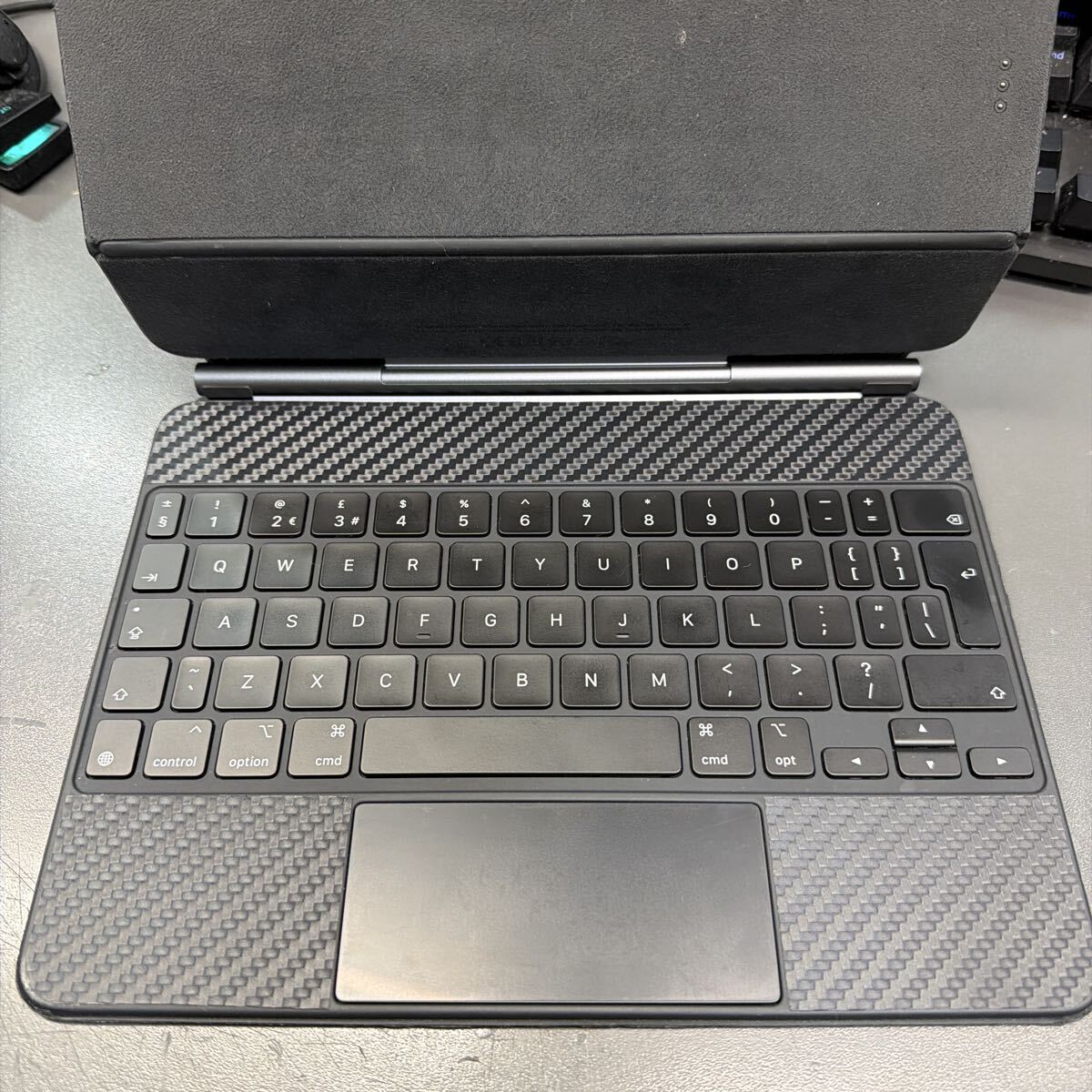 Apple 11インチiPad Pro(第4世代)・iPad Air(第5世代)用 Magic Keyboard 英語/UK版拍卖