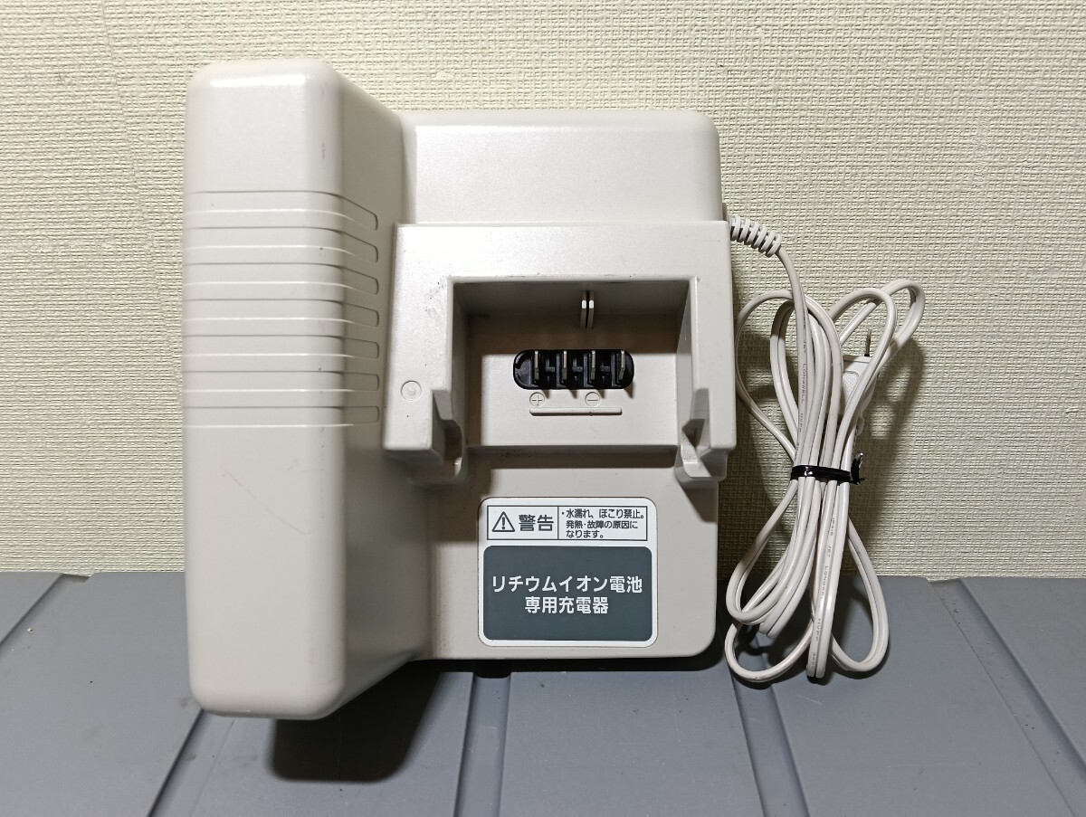 【動作OK】Panasonic パナソニック 電動自転車 電動アシスト自転車 バッテリー 充電器 NKJ033B 10/6⑪拍卖