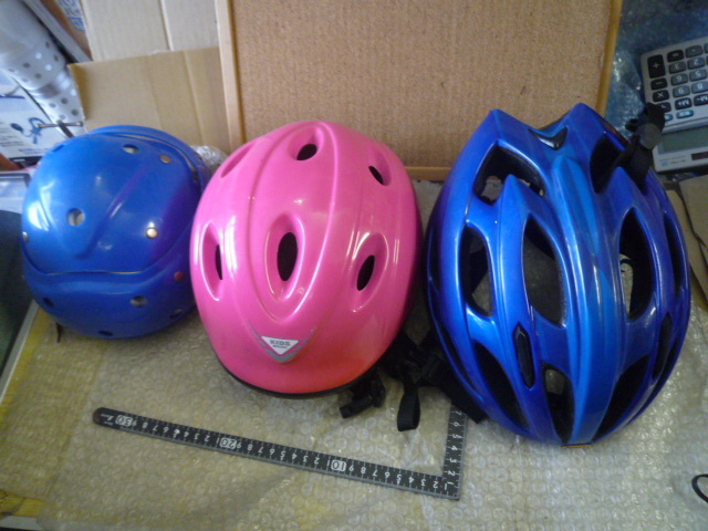 ヘルメット まとめて 自転車 ローラースケート スポーツ 大人 子ども 幼児用 ジャンク扱い現状渡し品 同梱不可拍卖