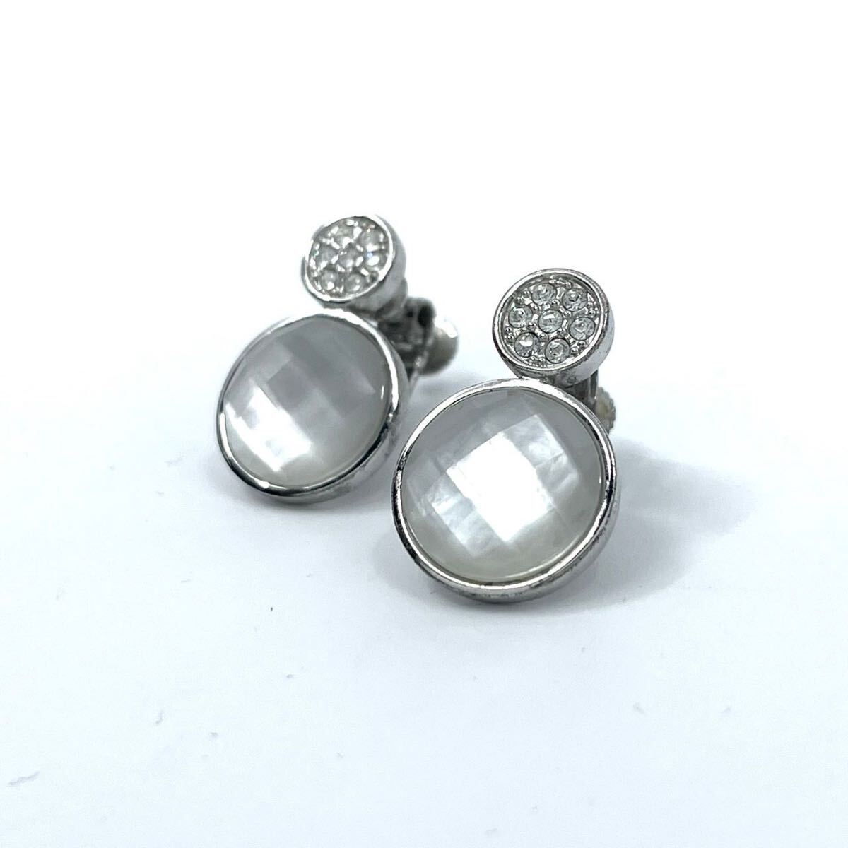 1円スタート バカラ Beccarat クリスタル イヤリング シルバートーン マザーオブパープル デザイン アクセサリー レディース 正規品 I4拍卖