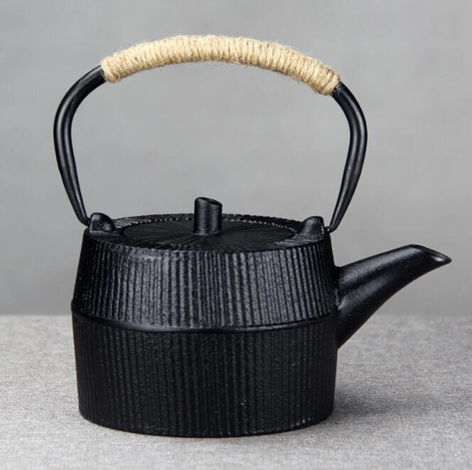 新入荷◆高品質◆鉄瓶 手作り鉄 やかんを沸かす お茶の道具 720ML拍卖