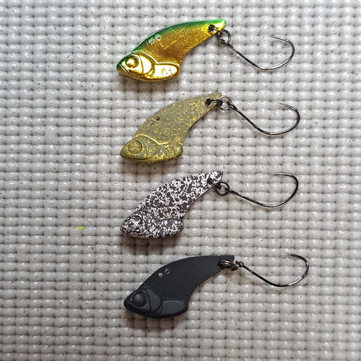 Timon ティモン Kuroball クロボール 2.0g 4個 エリアトラウト 管釣り拍卖