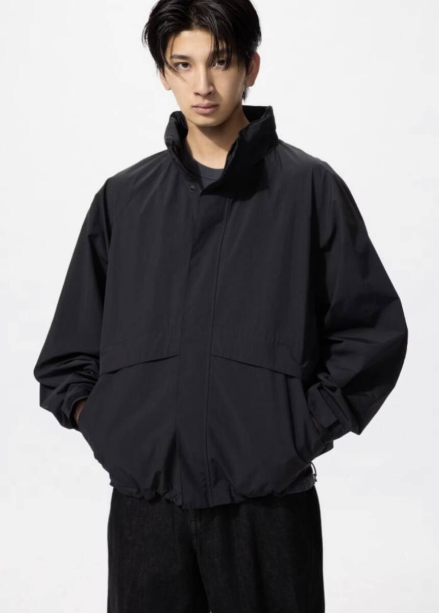 ★美品★一回のみの使用★UNIQLO★正規品ユニクロ★撥水加工フード付きウィンドプルーフスタンドブルゾン★サイズXXL・3XL★ブラック拍卖