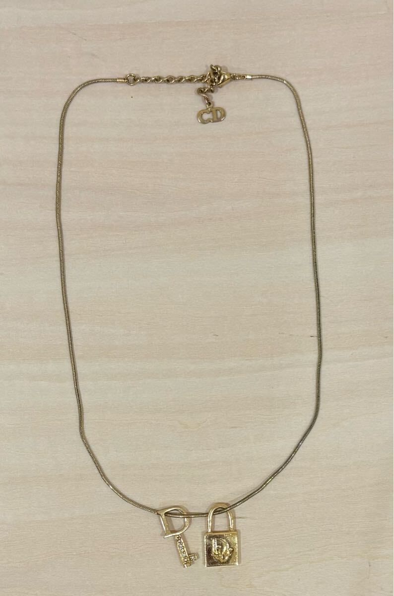 クリスチャンディオール Christian Dior ロゴ ラインストーン ネックレス 南京錠 鍵モチーフ ネックレス GP ゴールド レディース 【中古】拍卖