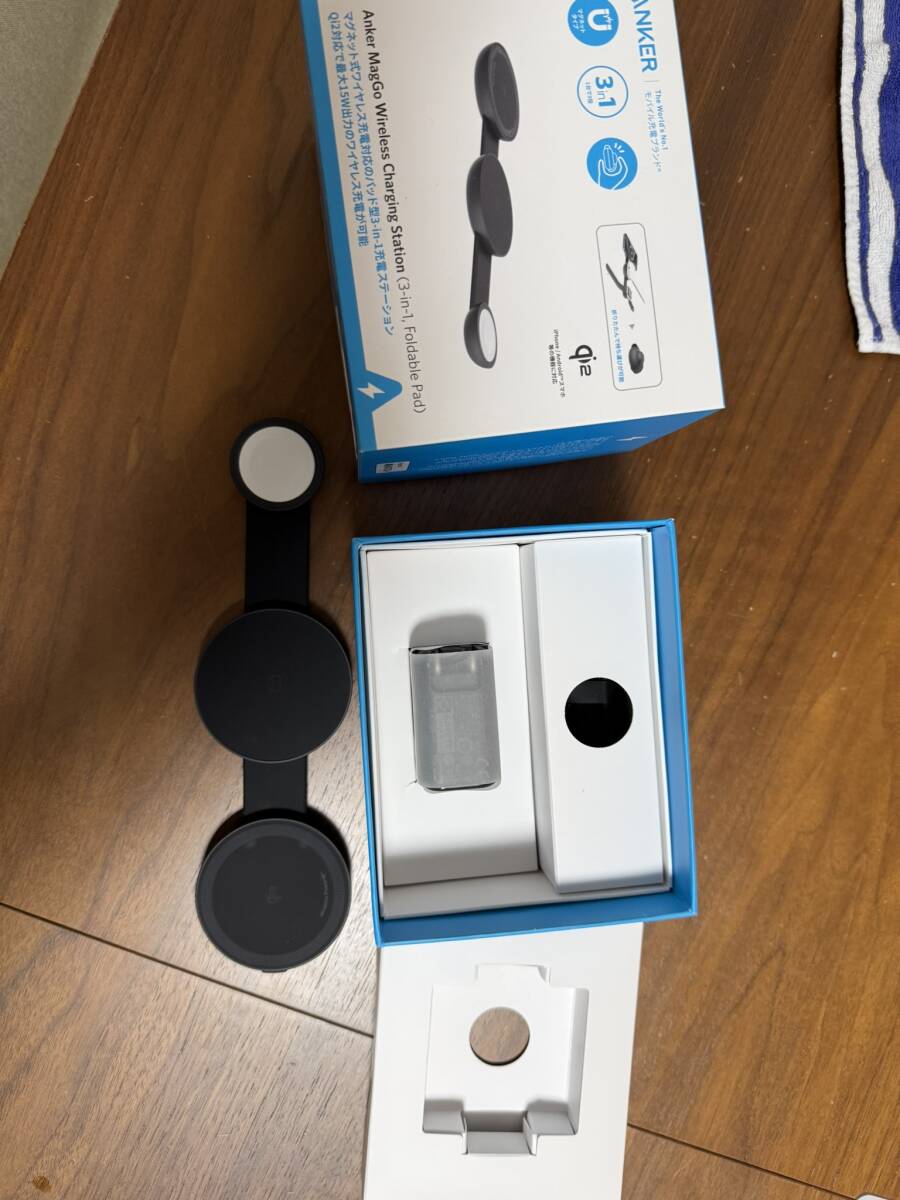 Anker Anker MagGo Wireless Charging Station (3-in-1, Foldable Pad) MAX15W出力 ワイヤレス充電スタンド ブラック B25M8N11拍卖