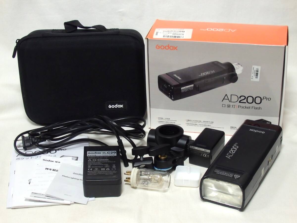 ★中古 通電○★GODOX AD200PRO ゴドックス フラッシュ ストロボ 付属品・箱付き / OFG64329O拍卖