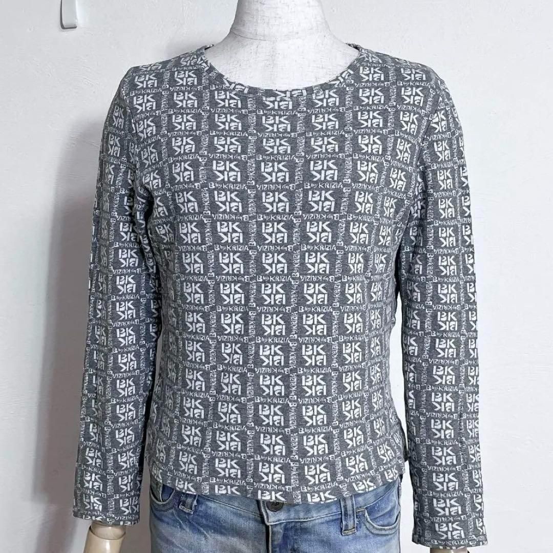 人気 クリツィア グレー 白 バイカラー ブランドロゴ モノグラム柄 起毛コットン 長袖 カットソー M レディース 4687拍卖