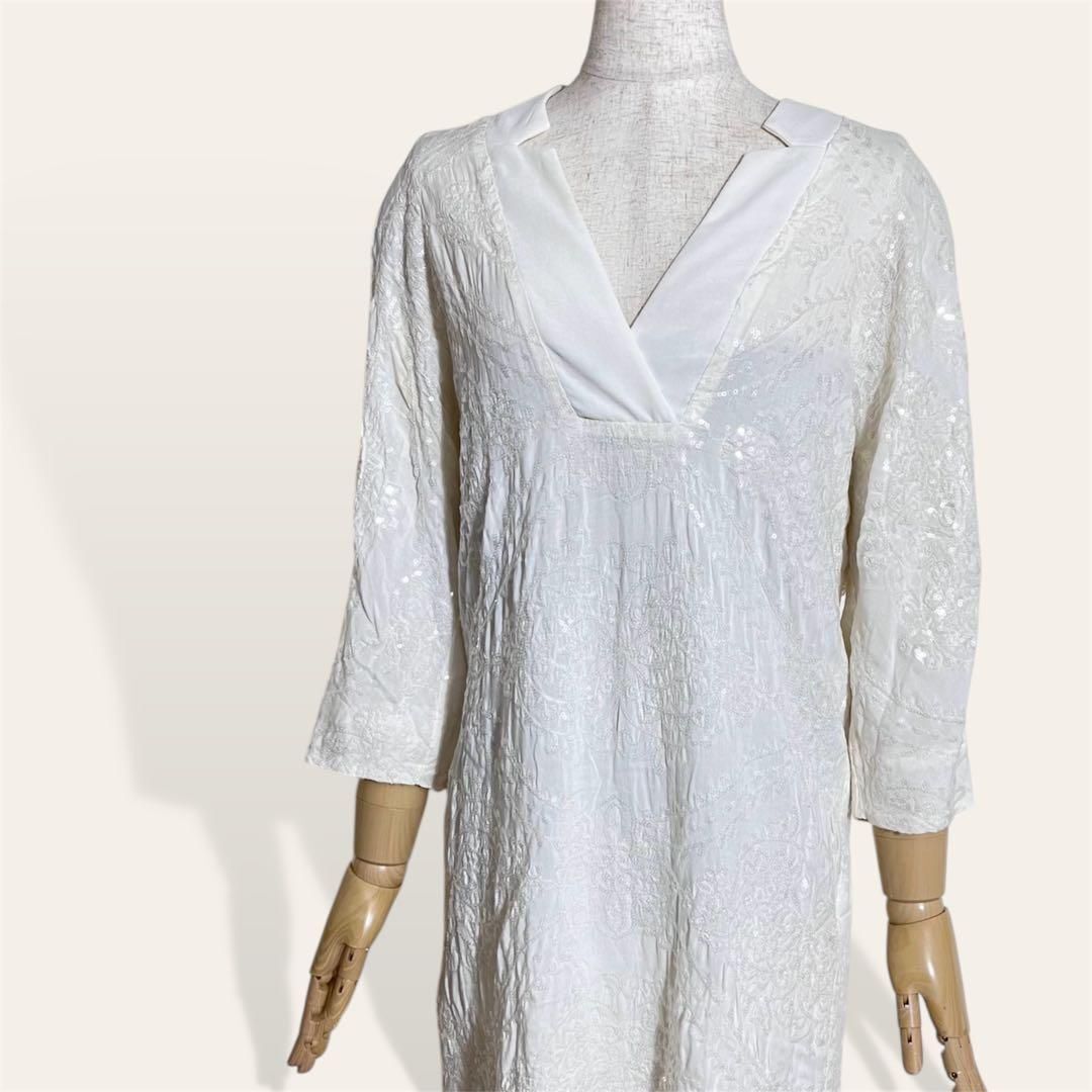 大人気 ザラベーシック ZARA BASIC 白 スパンコール 総刺繍 Vネック ドルマンワンピース XS レディース 2341拍卖