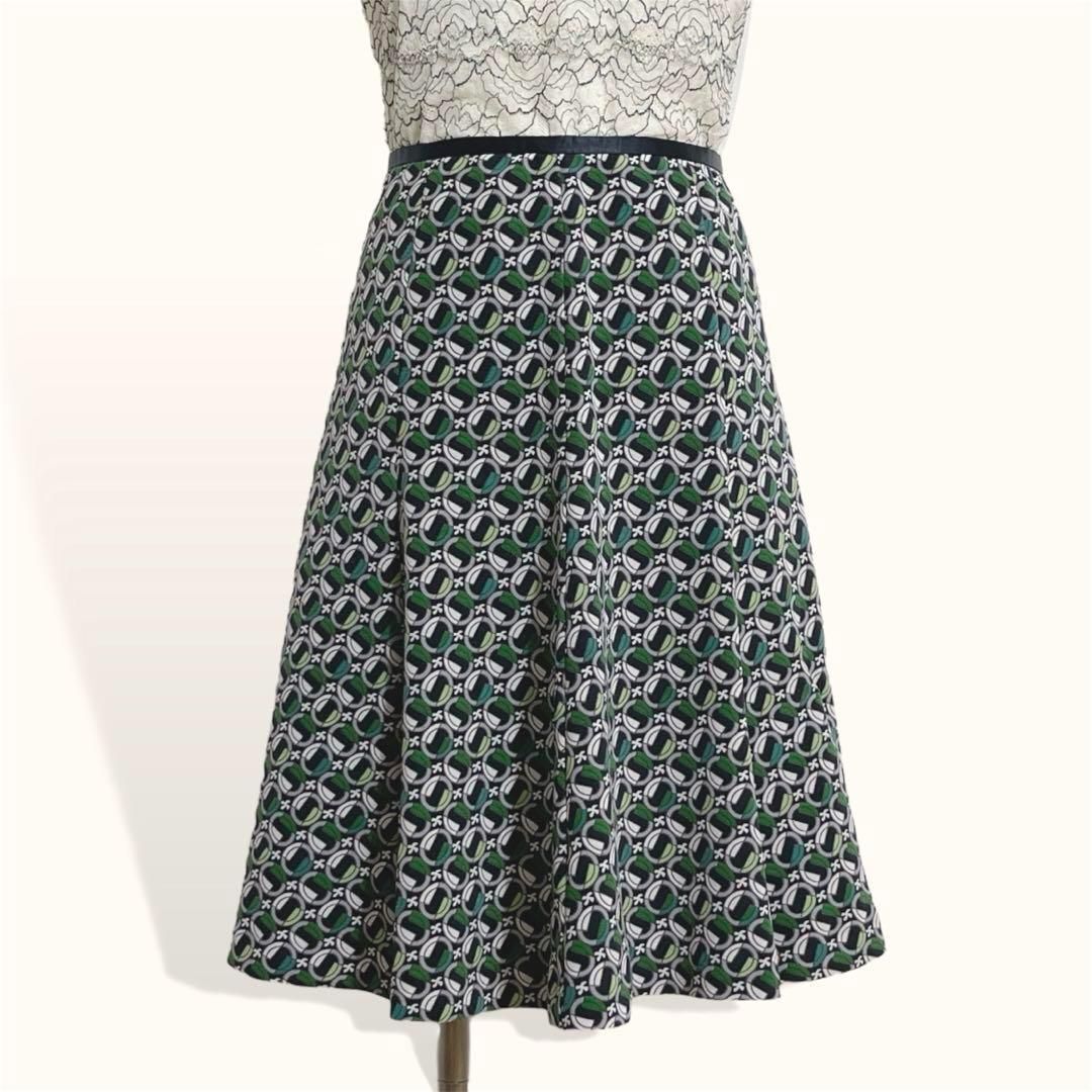 人気 幾何学総柄 昭和レトロ グリーン系 ひざ丈フレアスカート 38・M レディース 2192拍卖
