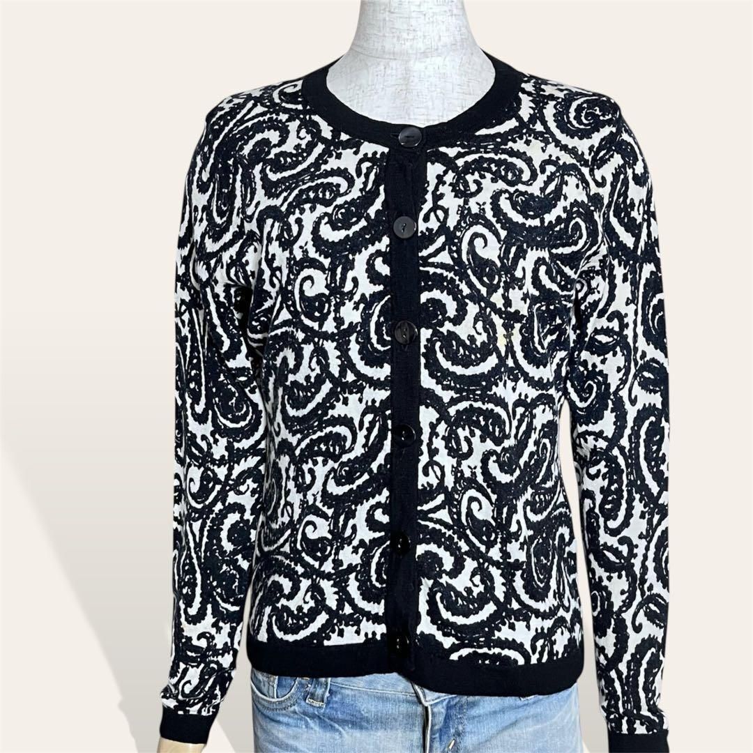 タルボット モノトーン メリノウール ボタニカル ペイズリー柄 ニットカーディガン カラーレスジャケット ノーカラー S レディース拍卖