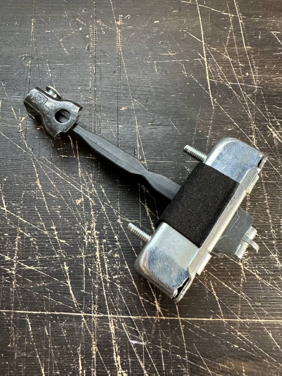 トヨタ 純正 ランクル100 LX470 フロントドアチェック 左 CHECK ASSY FRONT DOOR LH 68620-60080 TOYOTA 未使用 LEXUS JDM メーカー純正品拍卖